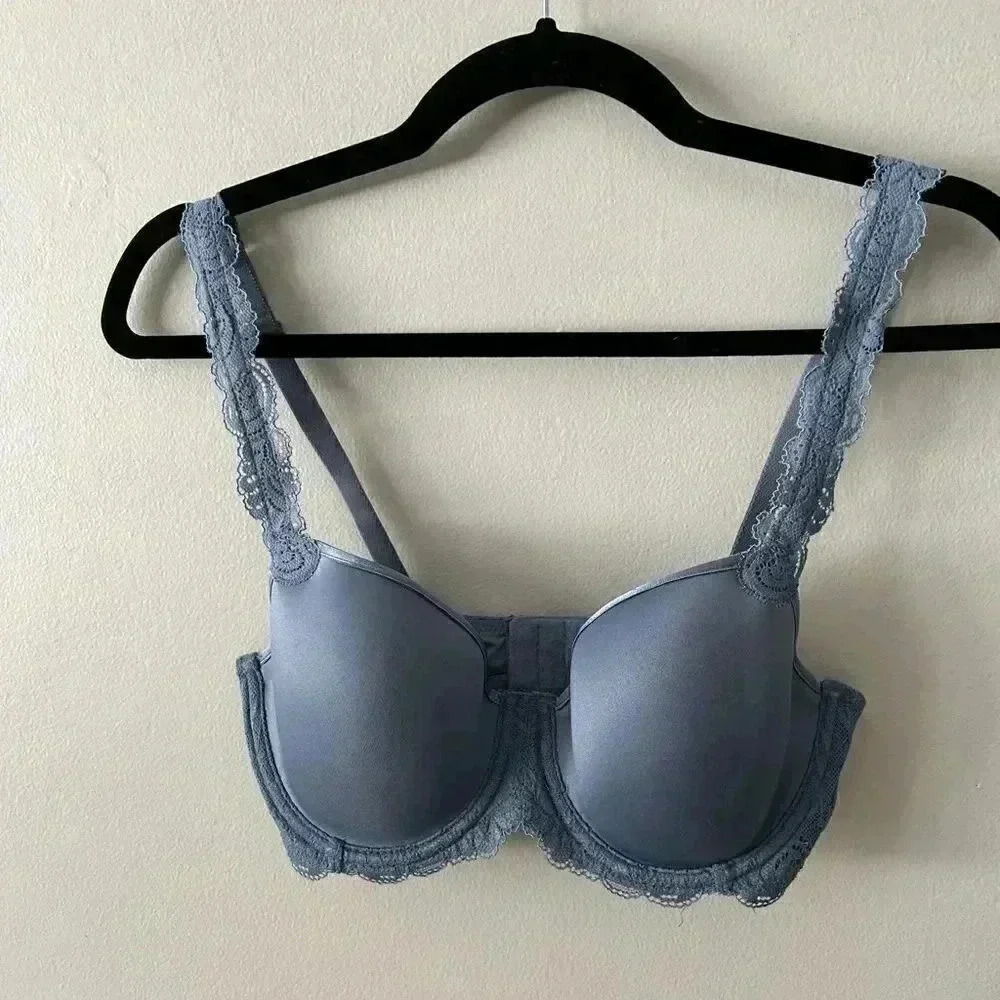 NWOT Wacoal Vivid  Encounter Underwire T-
Shirt Bra Flint Stone 32D